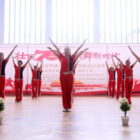 最新排舞服装，时尚与功能融合之作