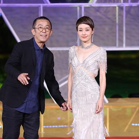 马伊琍短发新风采亮相