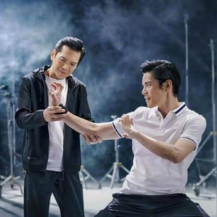 政策概要：澳门一码一肖一特一中是公开的吗——情绪性消费崛起 vs 基础需求收缩