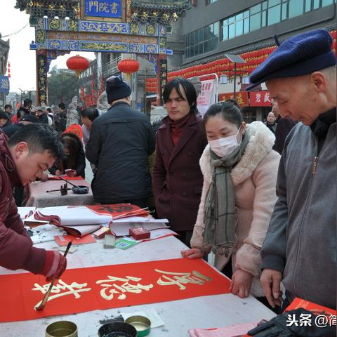 闲戏浆糊，数字娱乐新风尚