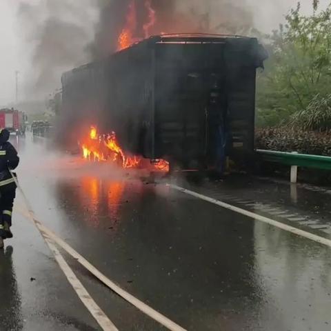 豐城司機(jī)招聘啟事